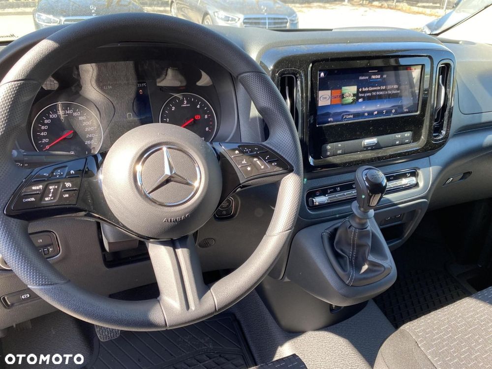 Mercedes-Benz Vito - 13
