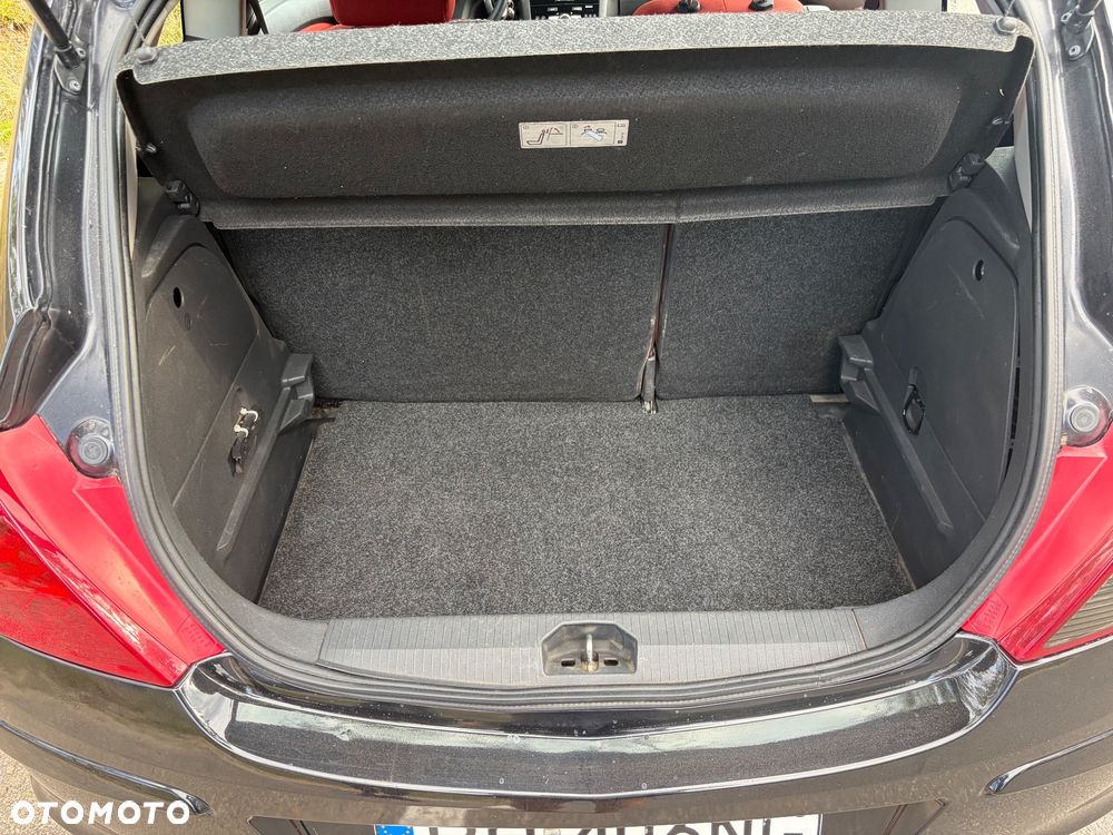 Opel Corsa 1.4 16V Enjoy - 11