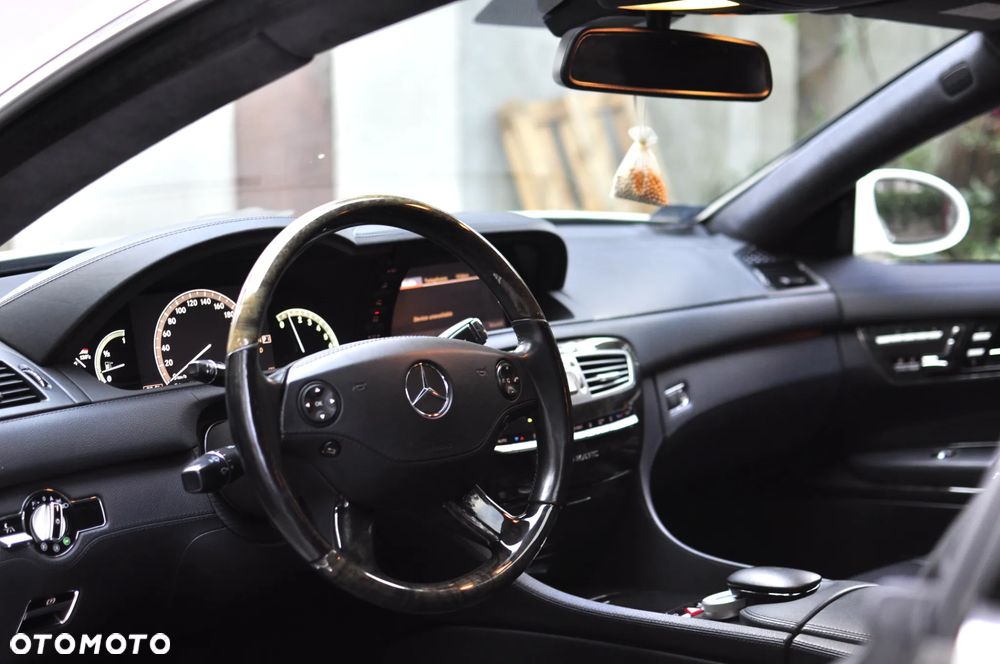 Mercedes-Benz CL 500 4-Matic - 7