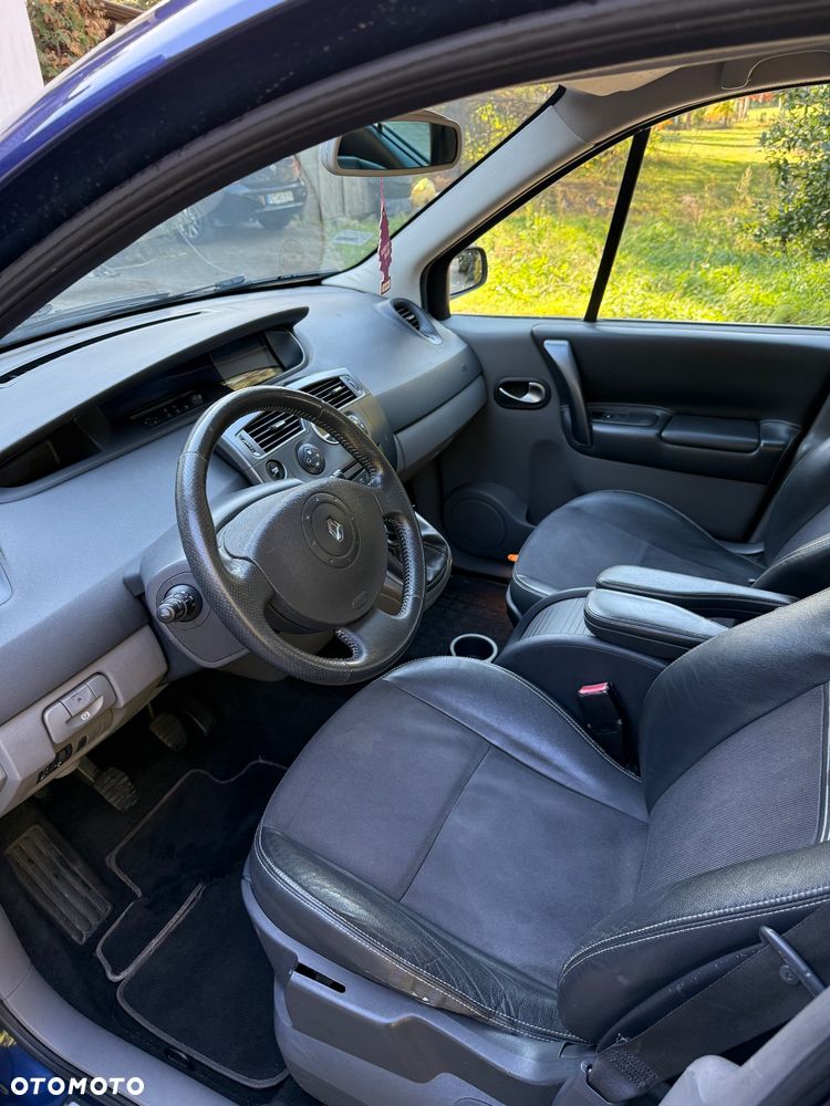 Renault Scenic - 8