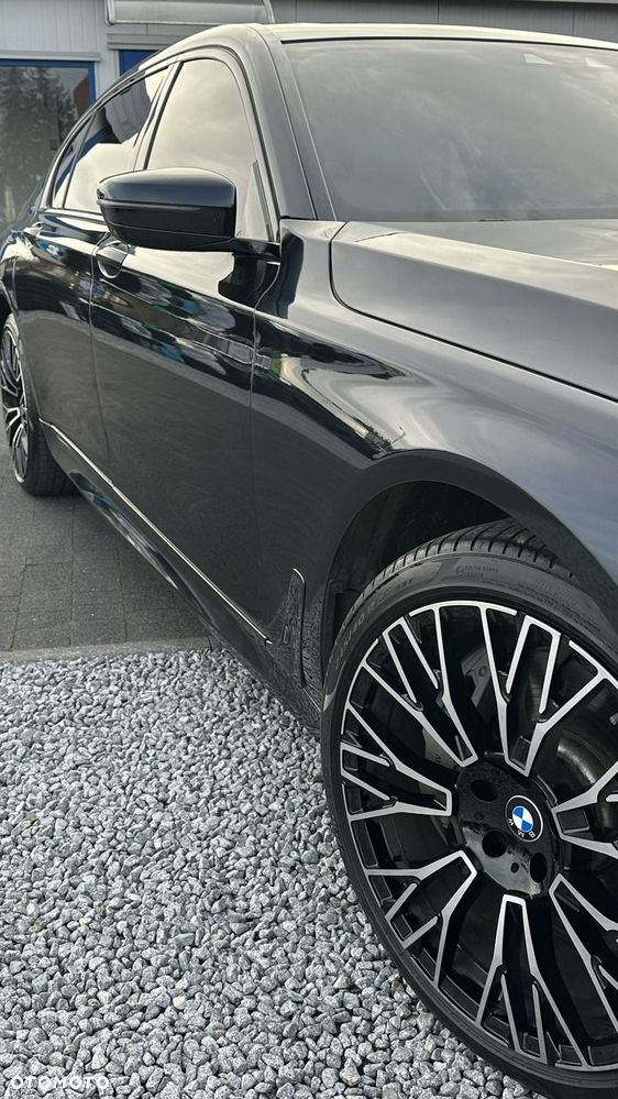 BMW Seria 7 - 28