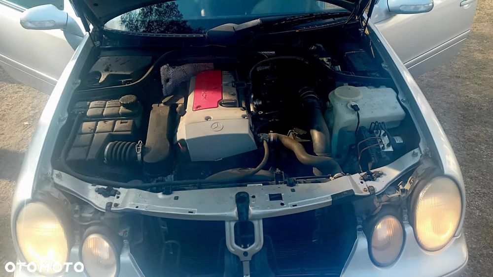 Mercedes-Benz CLK - 23