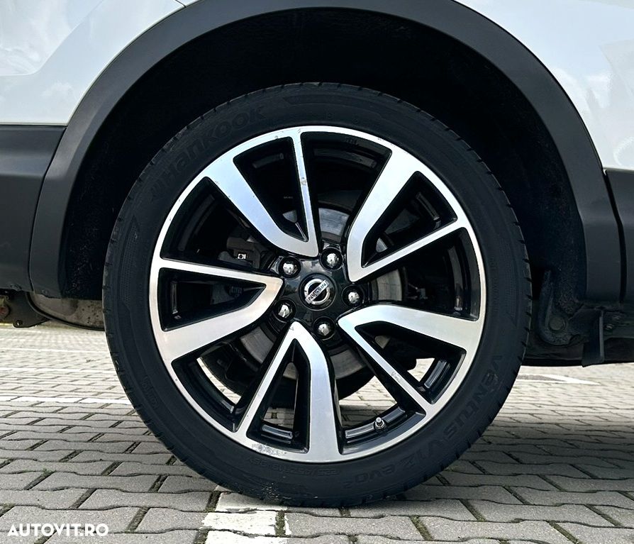 Nissan Qashqai 1.6 DCI TEKNA+ - 24