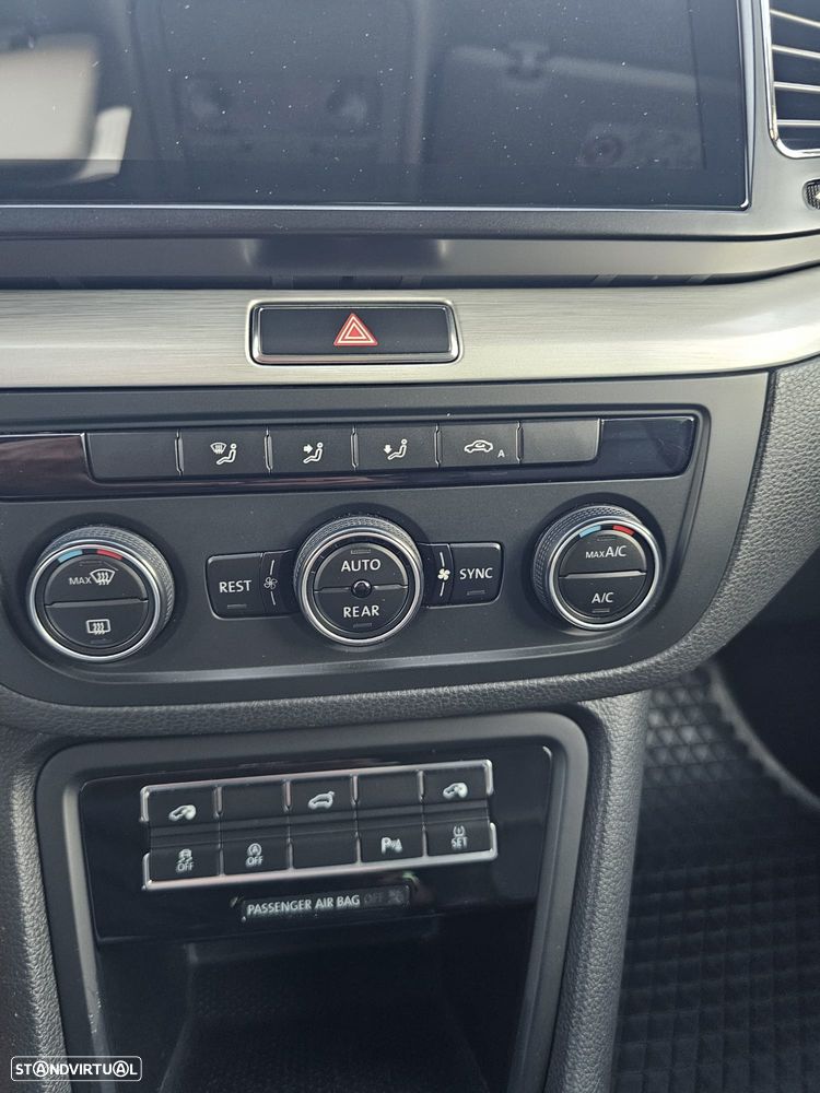 VW Sharan - 36