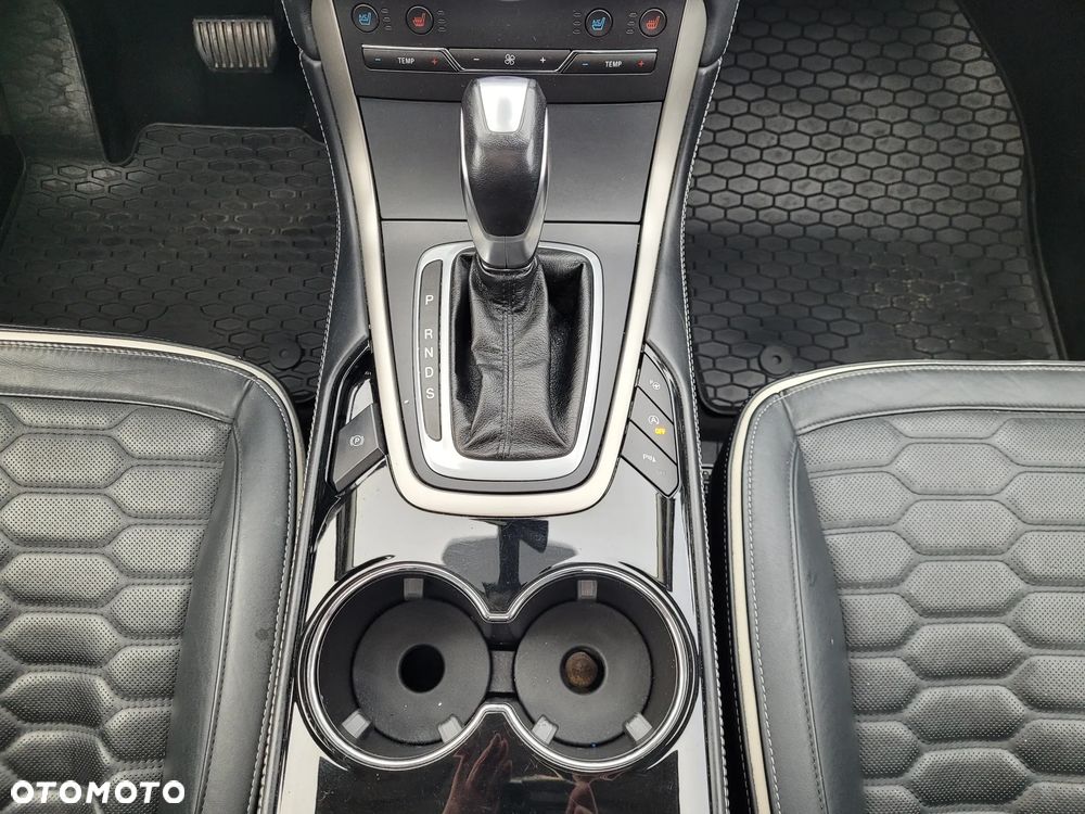 Ford S-Max 2.0 TDCi Bi-Turbo Vignale PowerShift - 26