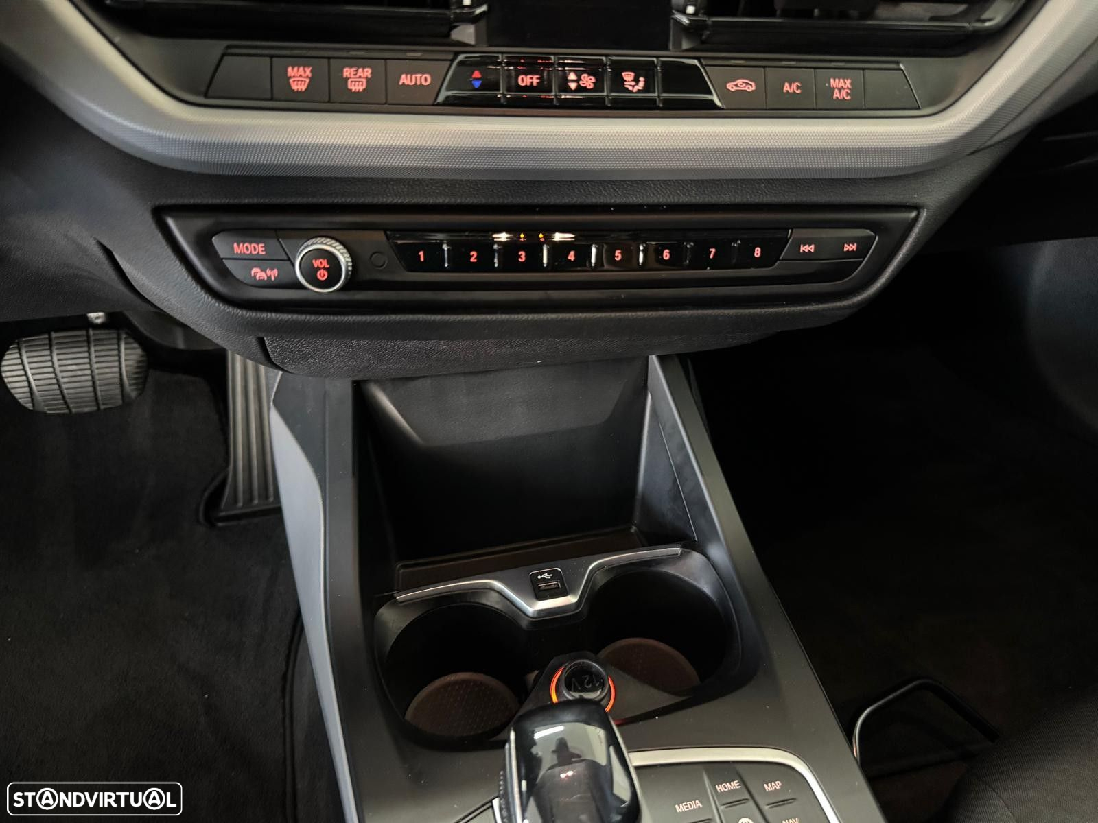 BMW 116 d Advantage Auto - 24