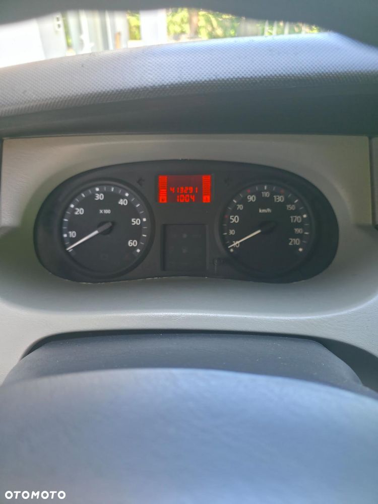 Renault Trafic - 14