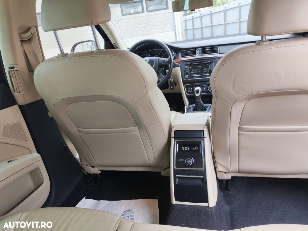 Skoda Superb 2.0 TDI Green tec Ambition - 7
