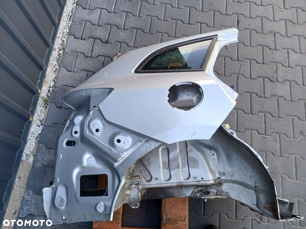 ĆWIARTKA BŁOTNIK PRAWY TYŁ RENAULT MEGANE III 3 KOMBI 2012 ROK - 1