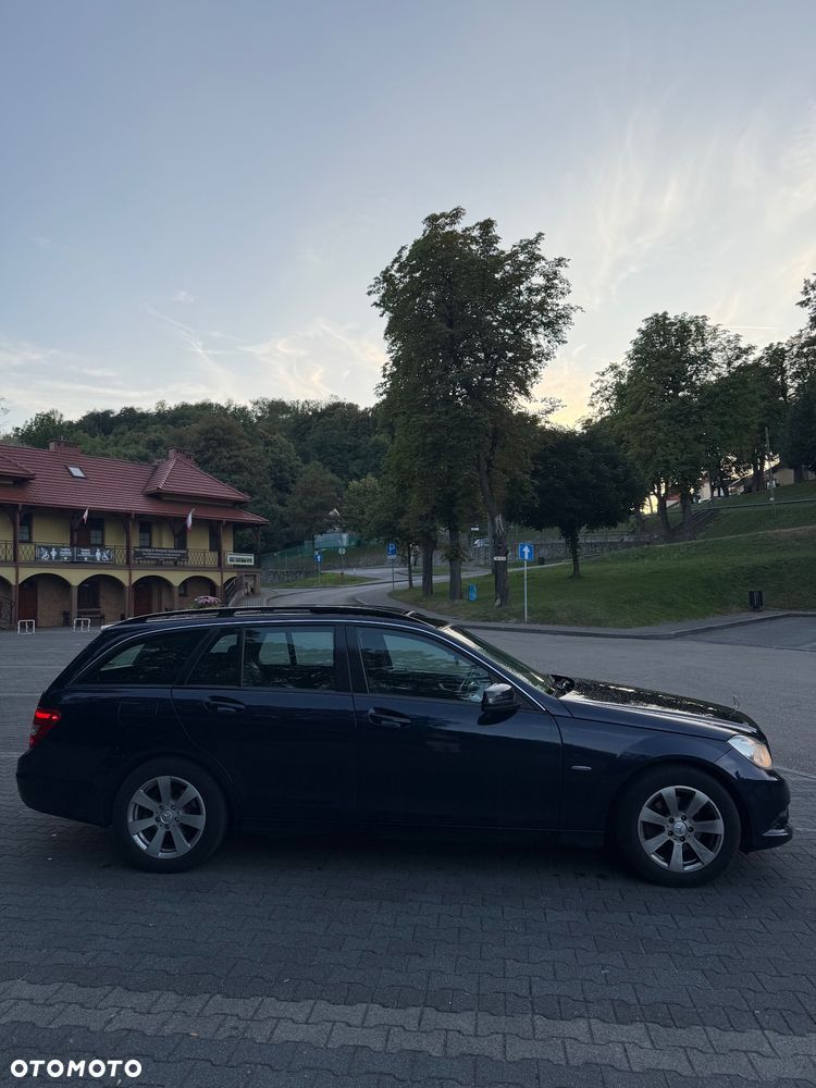 Mercedes-Benz Klasa C 200 CDI DPF Automatik BlueEFFICIENCY Avantgarde - 4