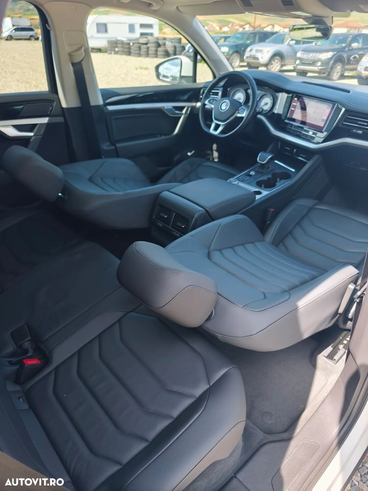 Volkswagen Touareg V6 TDI Elegance - 24