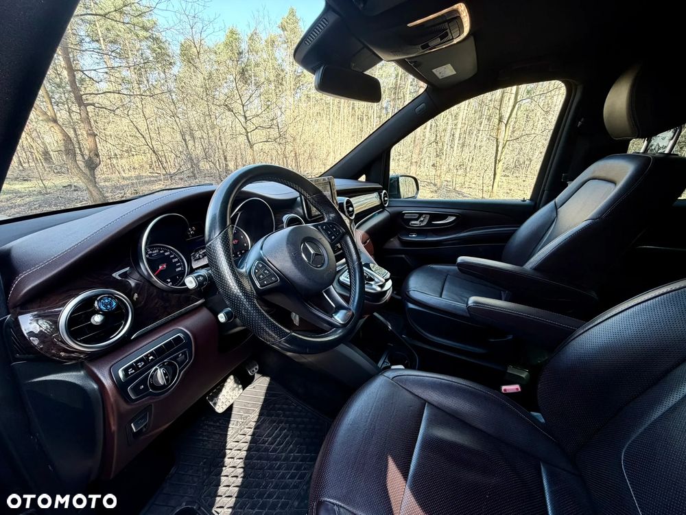 Mercedes-Benz Klasa V 250 d 4-Matic Avantgarde 7G-Tronic (d³ugi) - 28