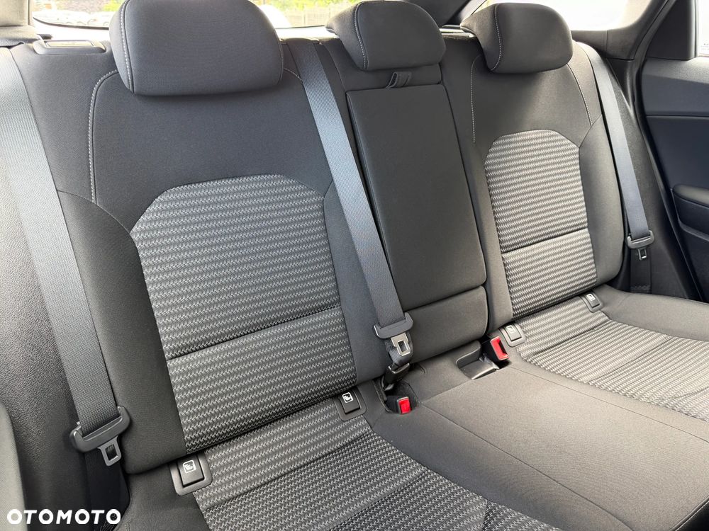 Kia Ceed 1.5 T-GDI M DCT - 24