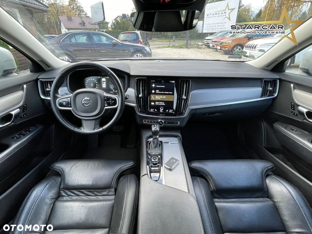 Volvo V90 Cross Country - 14