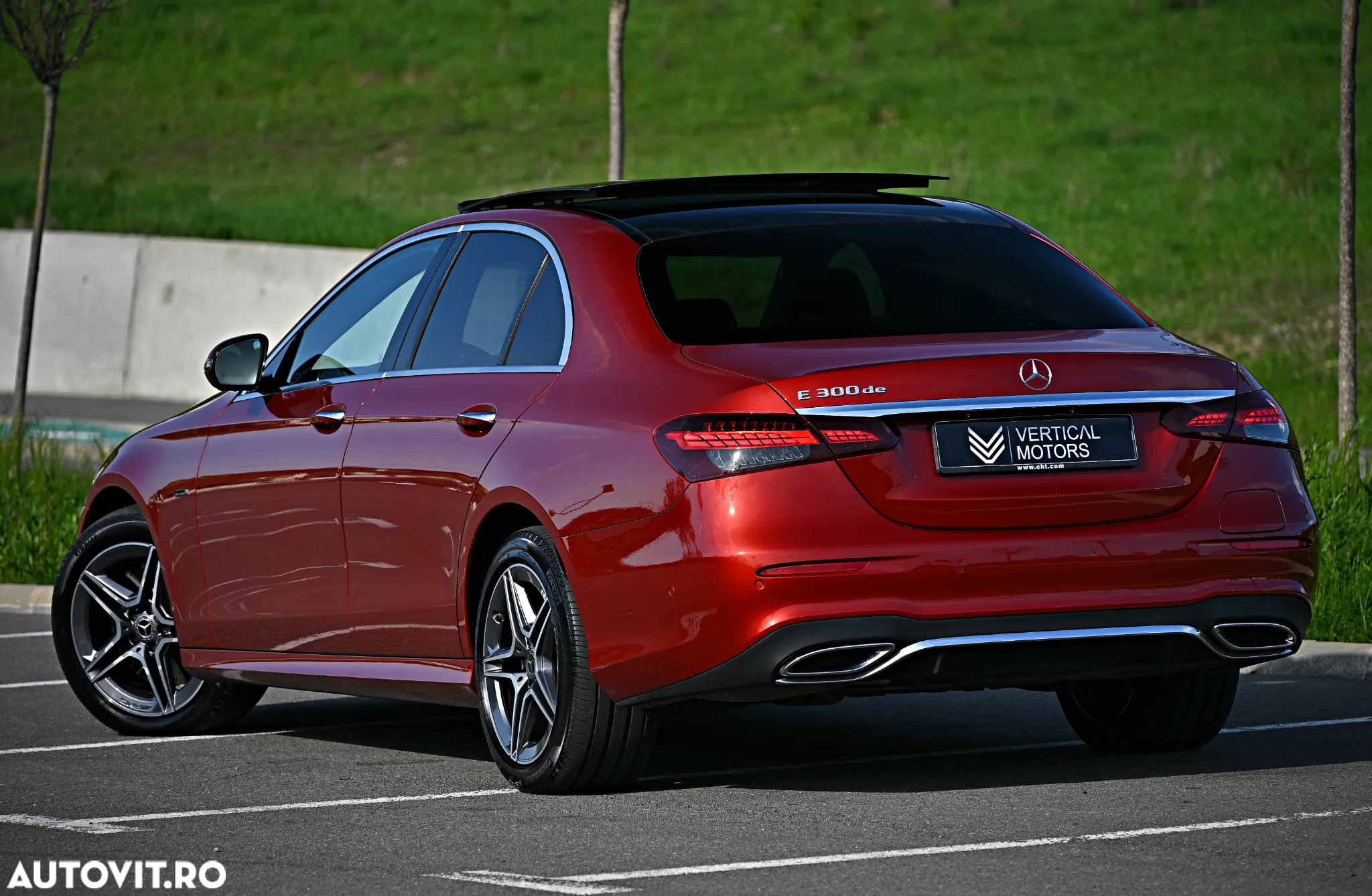 Mercedes-Benz E 300 de T 9G-TRONIC AMG Line - 26