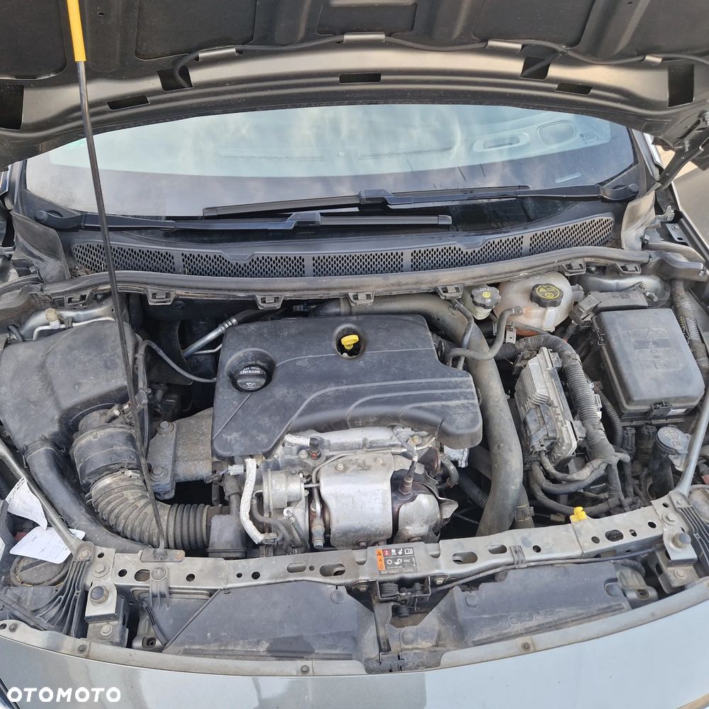 Opel Astra 1.0 Turbo Start/Stop Dynamic - 23