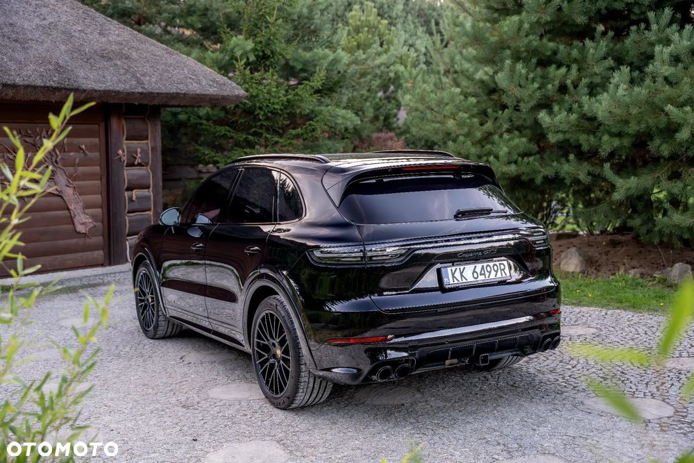 Porsche Cayenne GTS - 3