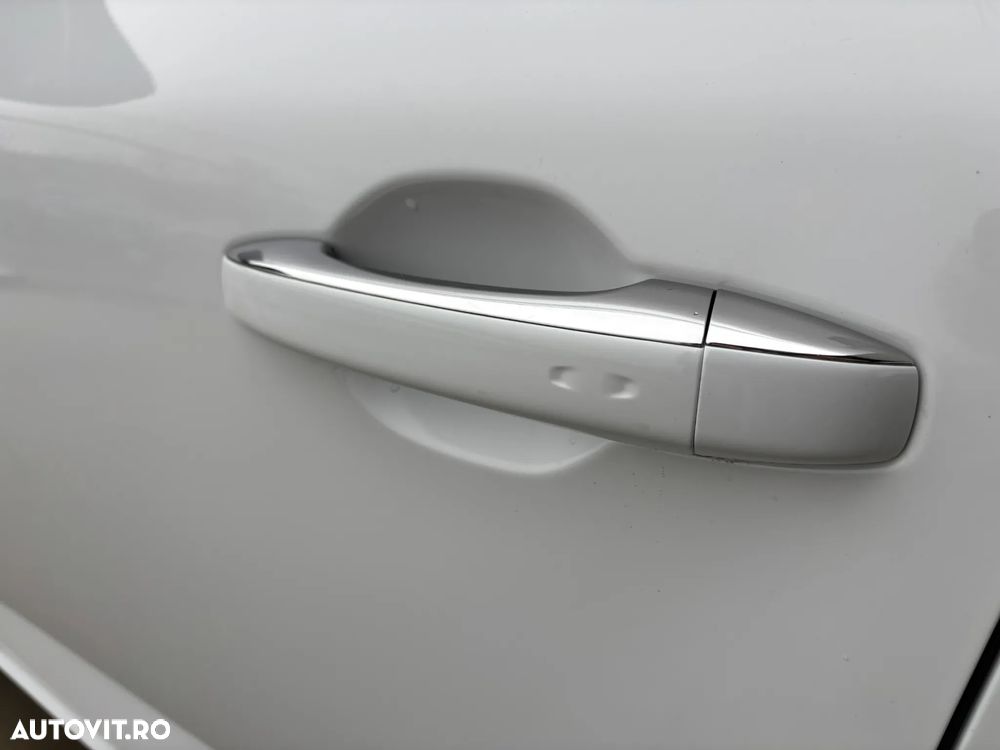 Renault Megane ENERGY dCi 110 EDC INTENS - 12