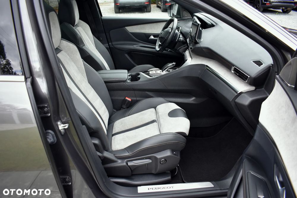 Peugeot 3008 1.6 PHEV 195 GT Exclusive e-DCS7 - 36