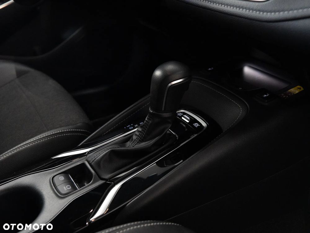 Toyota Corolla 2.0 Hybrid Comfort - 32