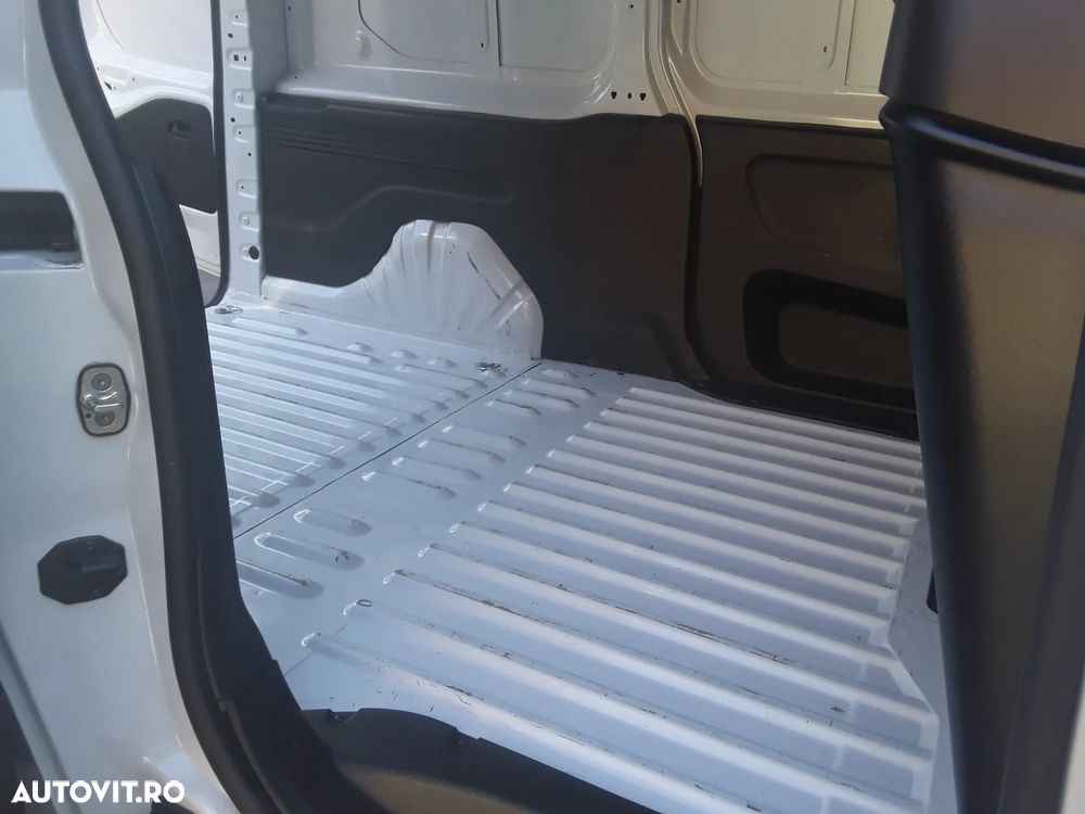 Fiat Doblo - 10