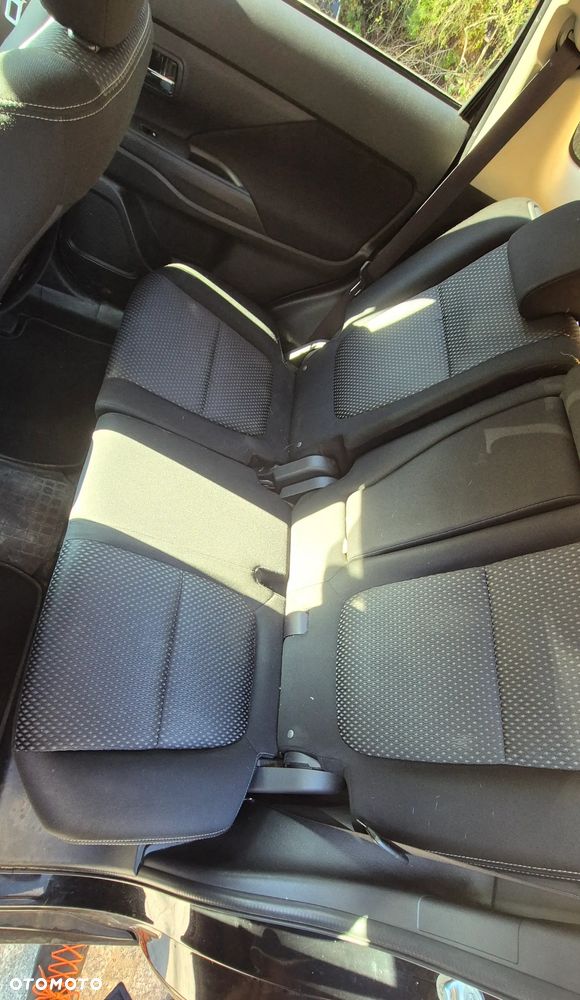 Mitsubishi Outlander 2.0 Intense Comfort 4WD CVT - 17