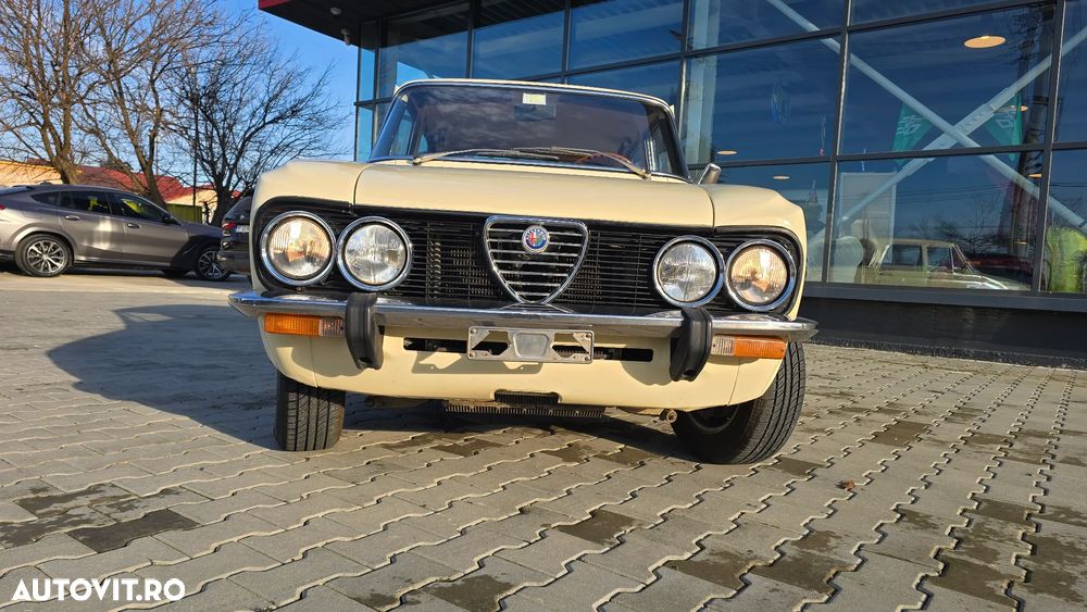 Alfa Romeo Spider - 2