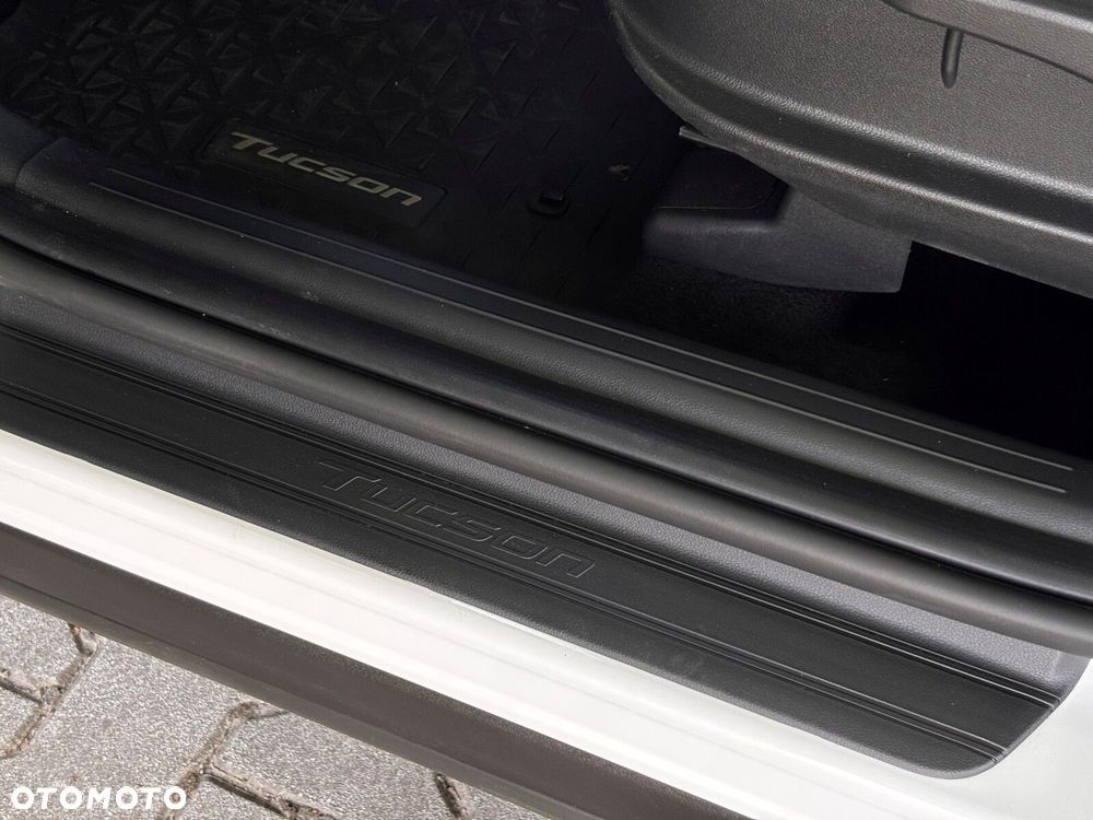 Hyundai Tucson 1.6 T-GDi Smart 2WD - 12