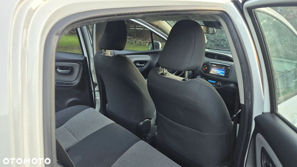 Toyota Yaris - 14