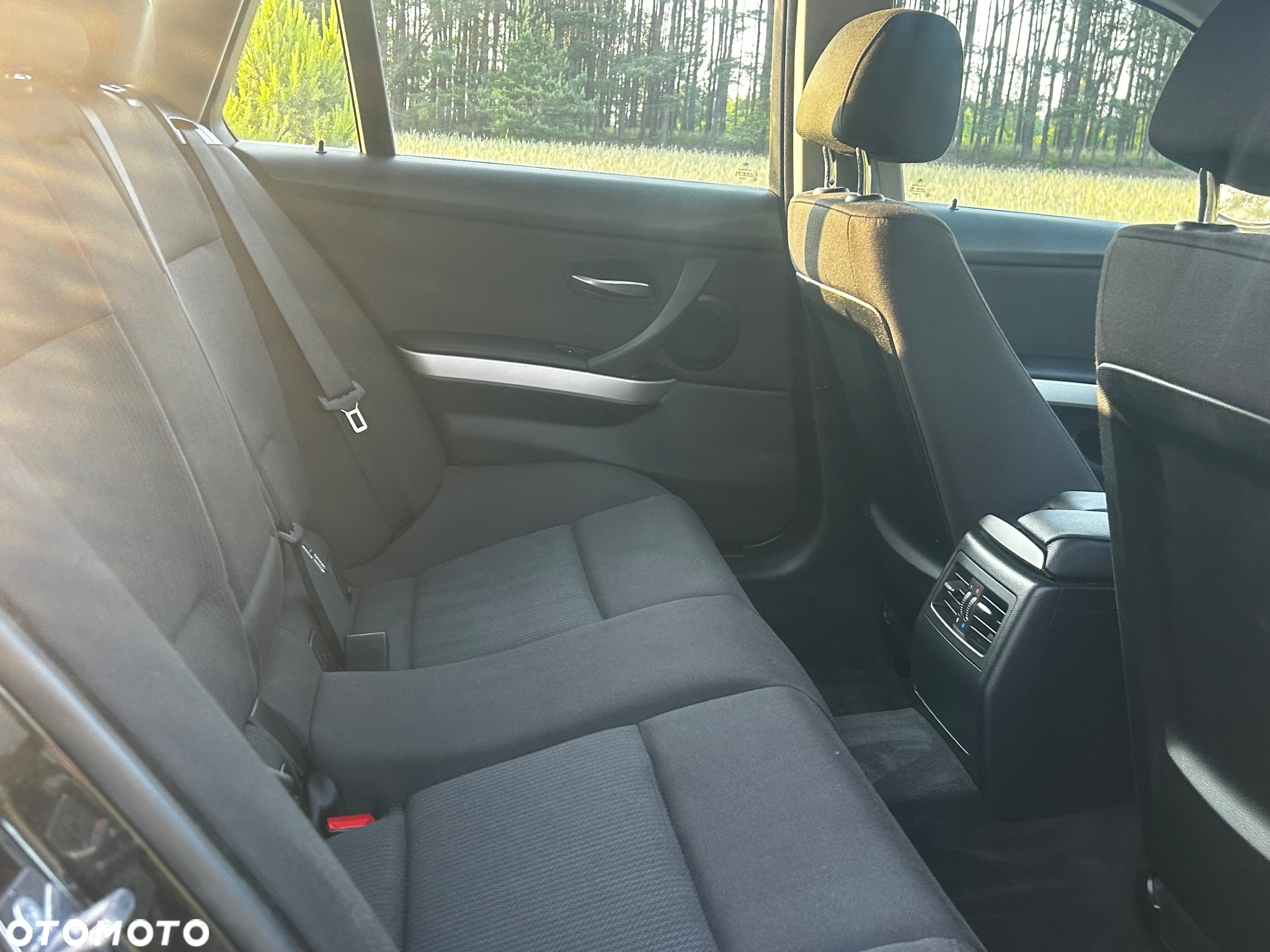 BMW Seria 3 318d Touring Luxury Line - 20