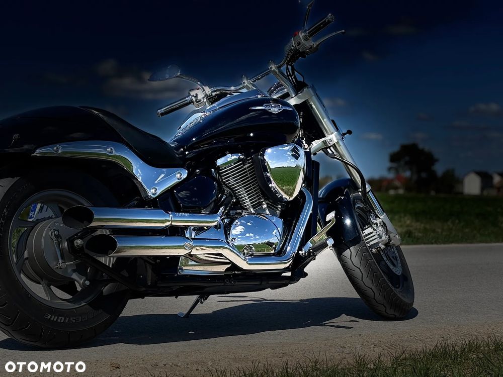 Suzuki Intruder - 6