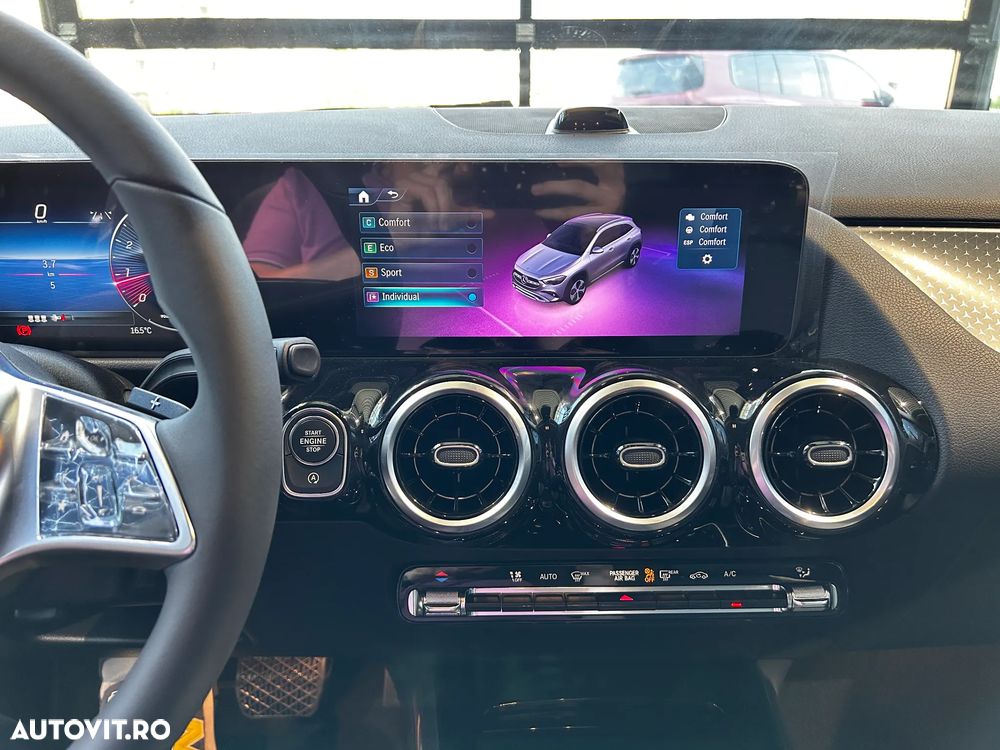 Mercedes-Benz GLA - 18