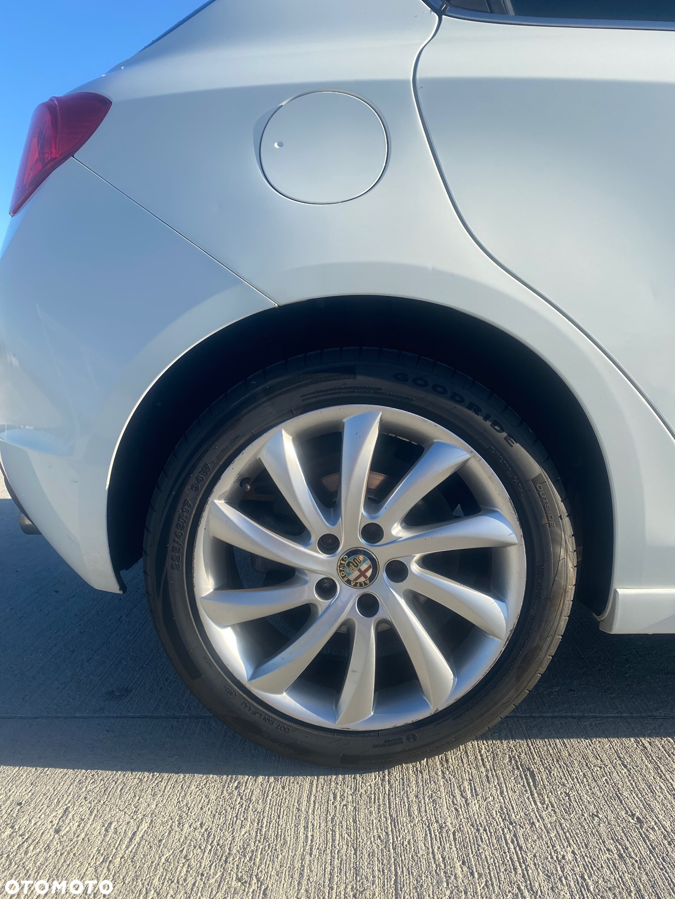 Alfa Romeo Giulietta 2.0 JTDM Distinctive - 4