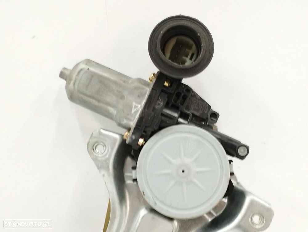 ELEVADOR DE VIDRO FRONTAL ESQUERDO TOYOTA PRIUS FASTBACK 2004 -8572058010 - 2