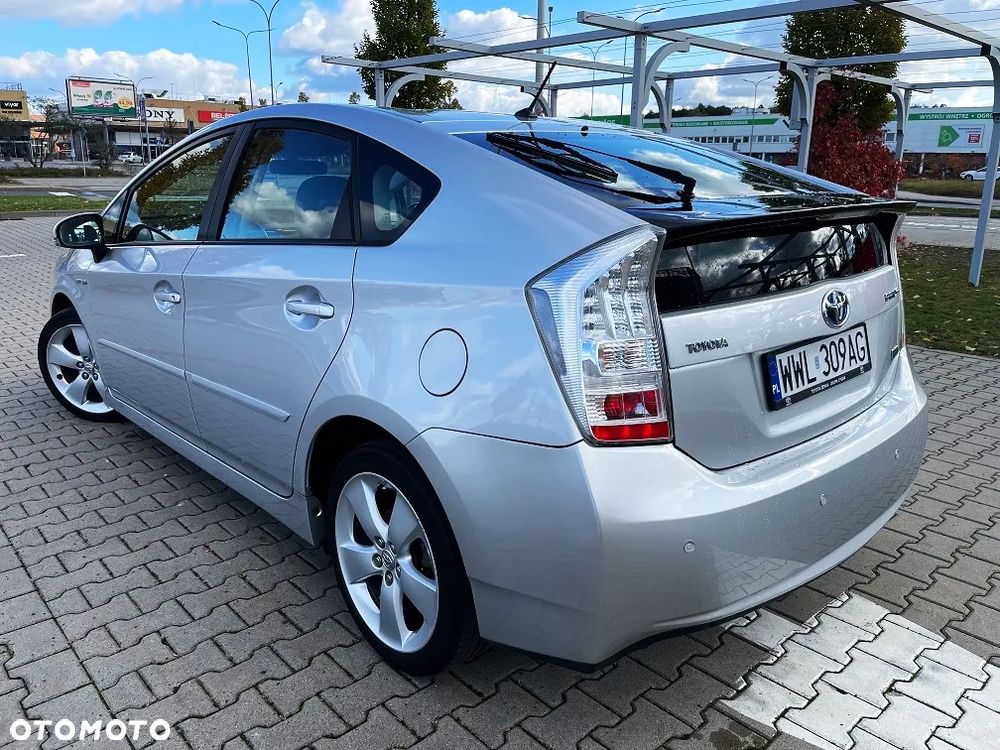 Toyota Prius 1.8 HSD Life - 4