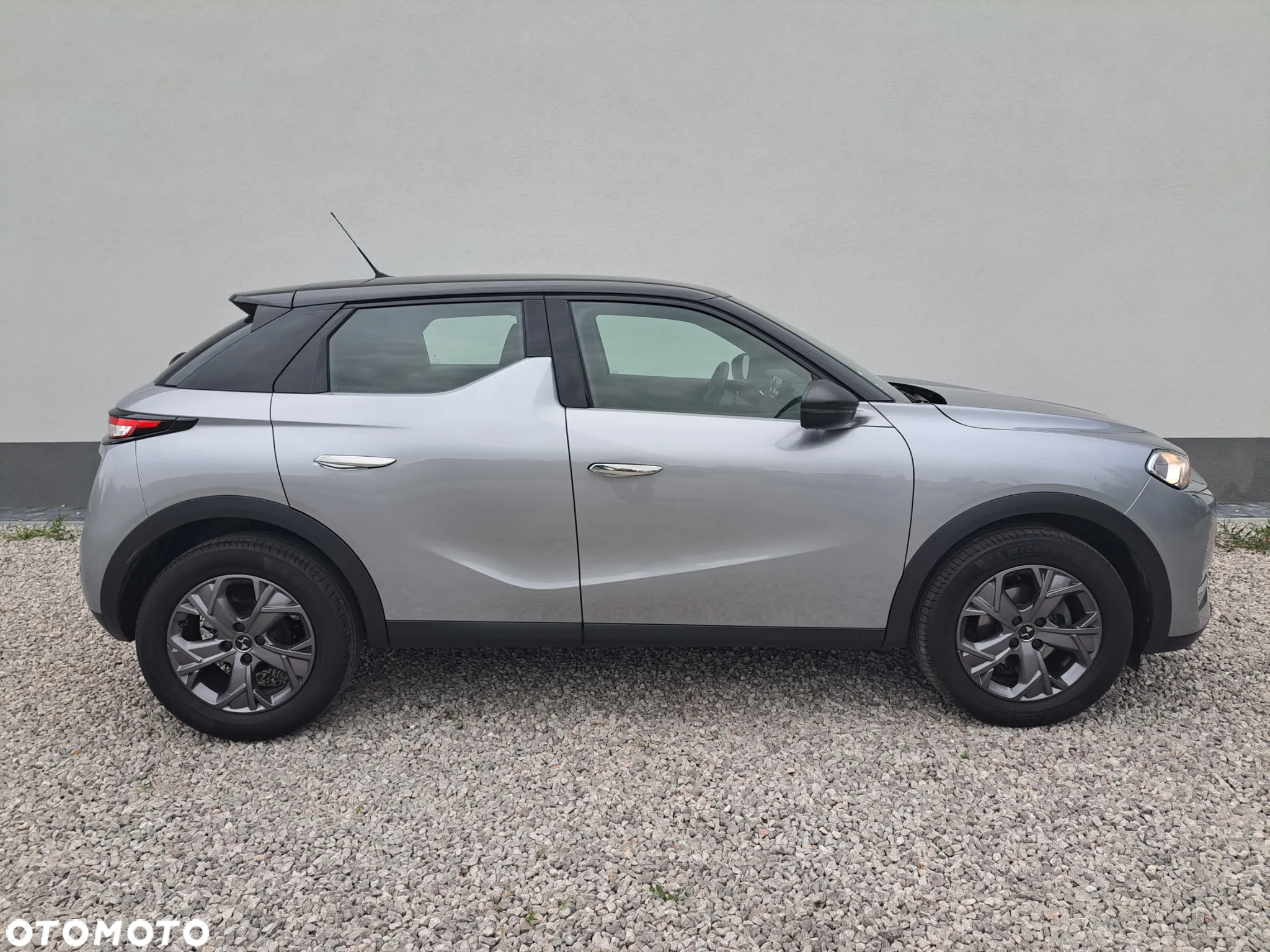 DS Automobiles DS 3 Crossback 1.2 PureTech Chic - 4