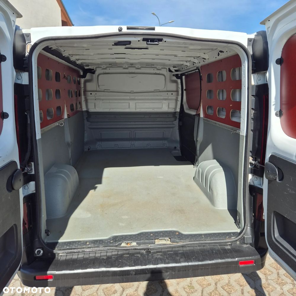 Renault Trafic - 14