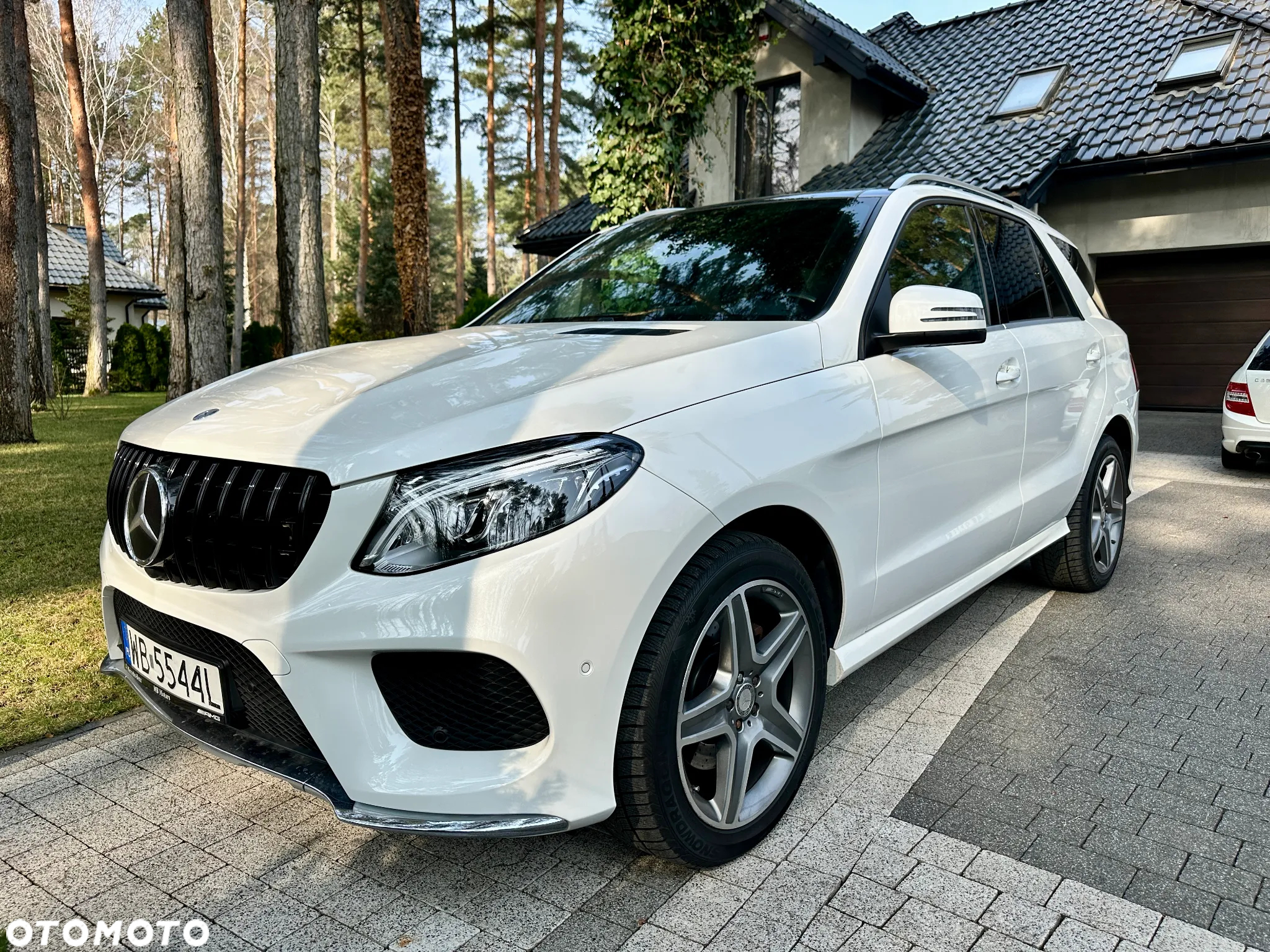 Mercedes-Benz GLE 350 d 4-Matic - 6