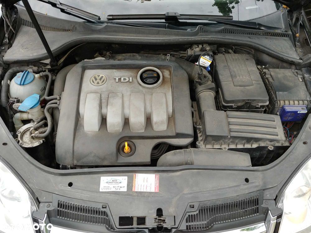 Volkswagen Jetta - 8