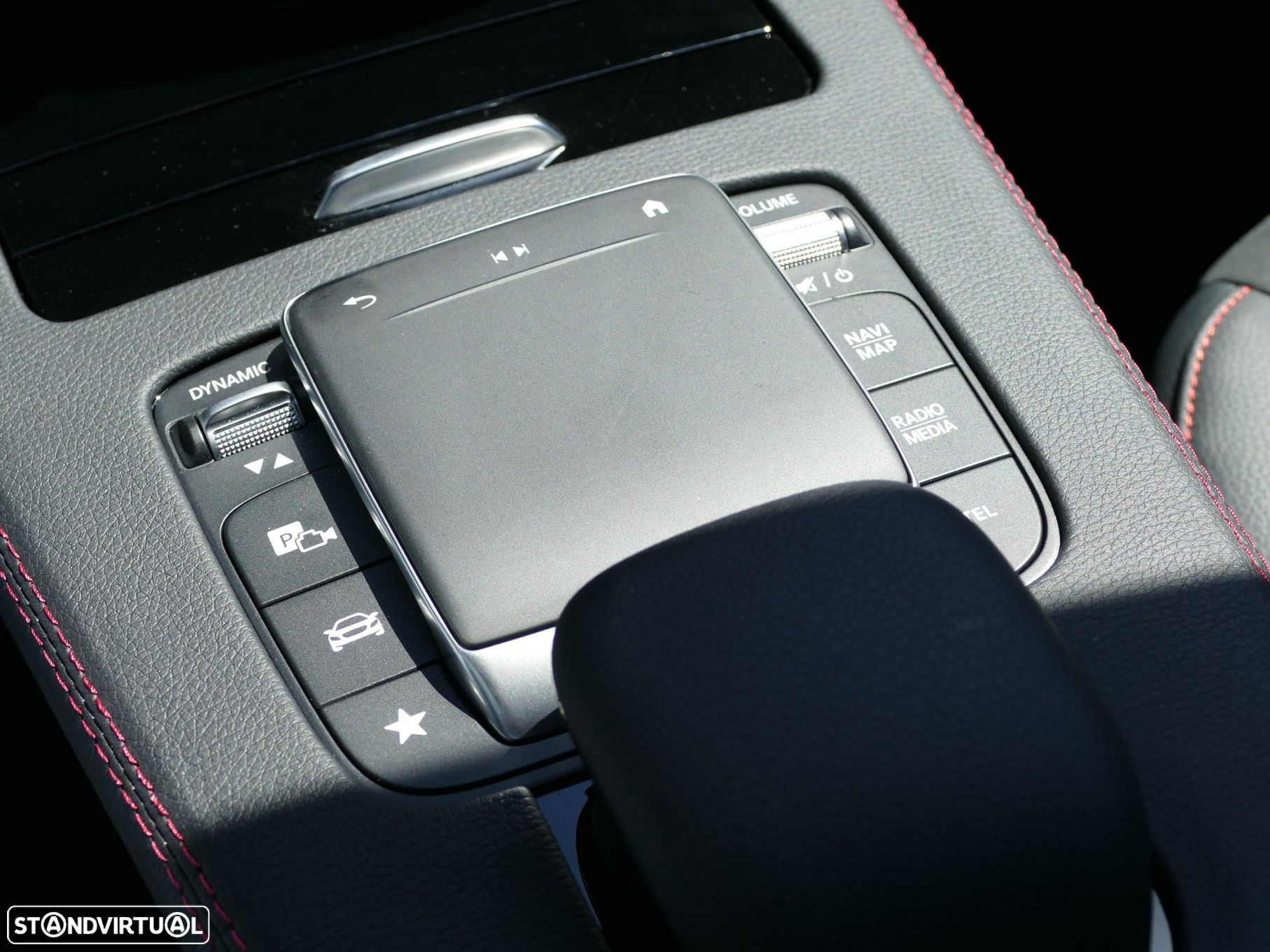 Mercedes-Benz CLA 200 Shooting Brake AMG Line Aut. - 13