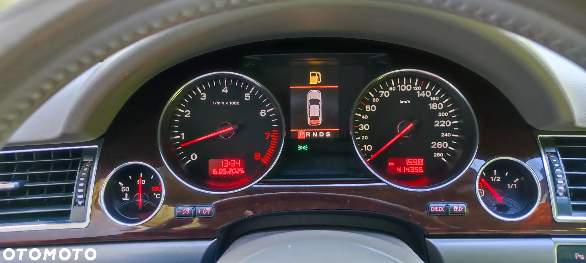 Audi A8 4.2 Quattro - 25
