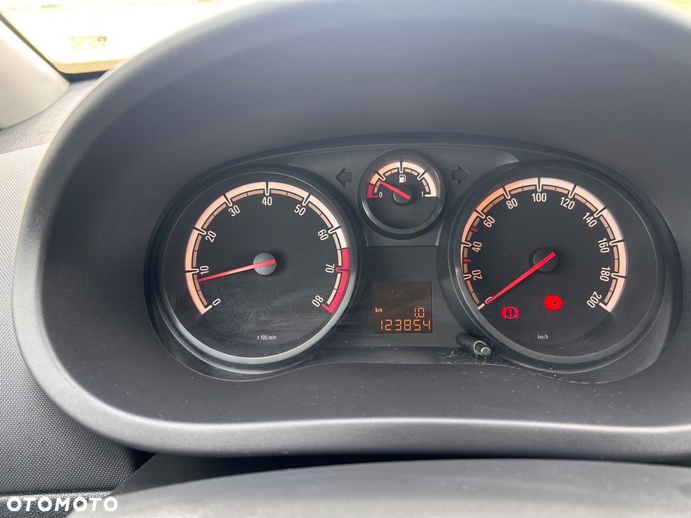 Opel Corsa 1.2 16V Cosmo - 21