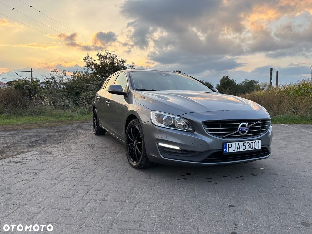 Volvo V60 D4 Momentum - 7