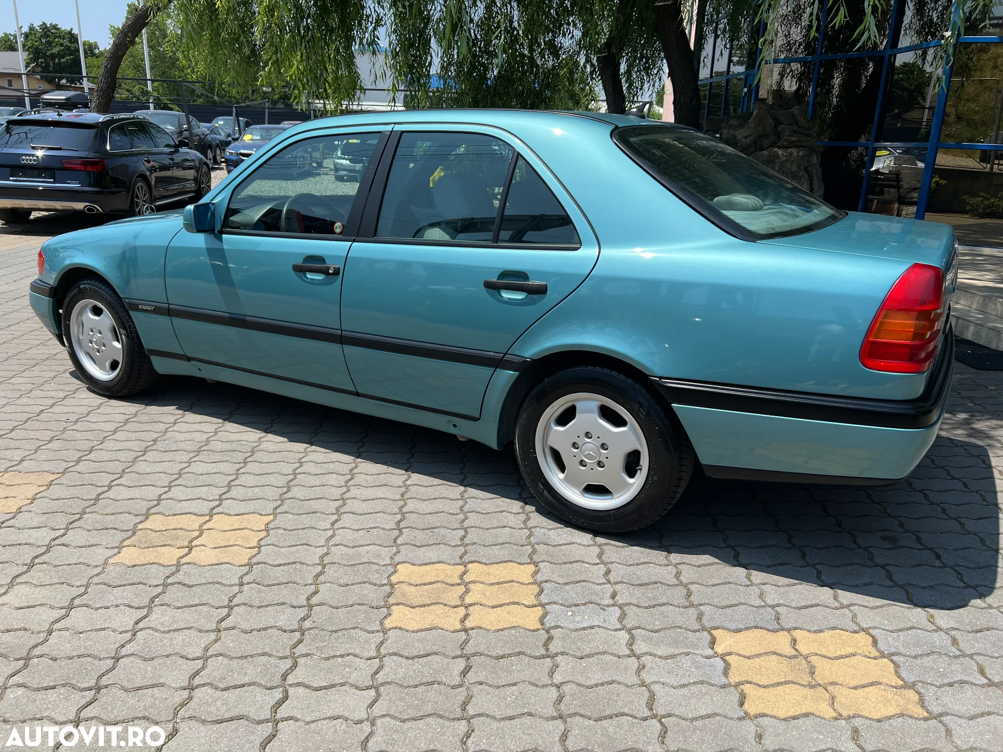 Mercedes-Benz C - 15