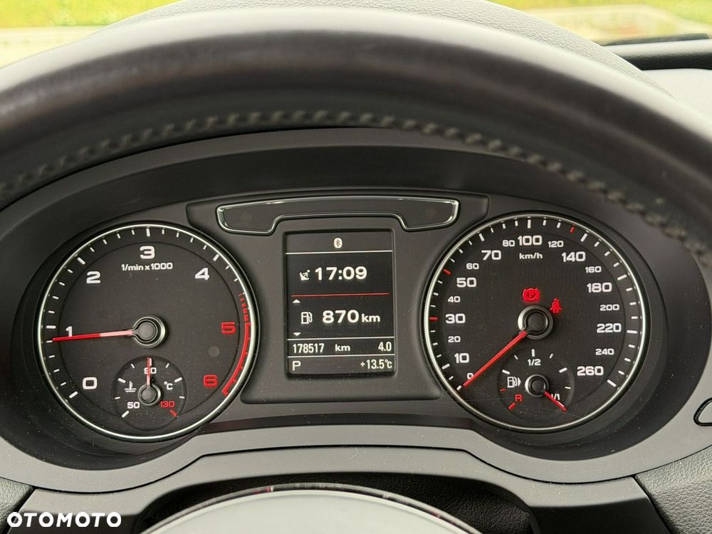 Audi Q3 2.0 TDI Quattro S tronic - 29