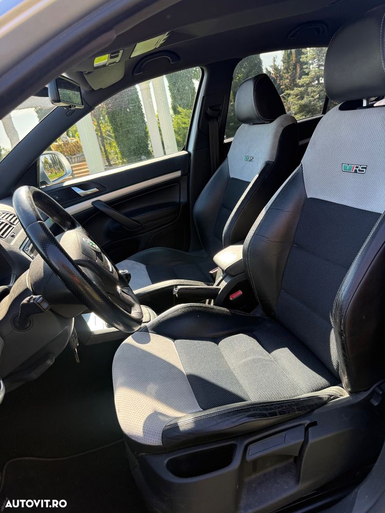 Skoda Octavia 2.0 TDI CR DPF RS - 12