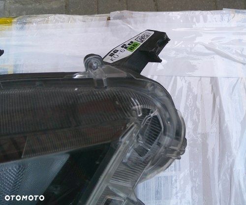 TOYOTA YARIS IV 4 SOCZEWKA PRAWA PRZEDNIA LAMPA ORYGINAŁ - 10