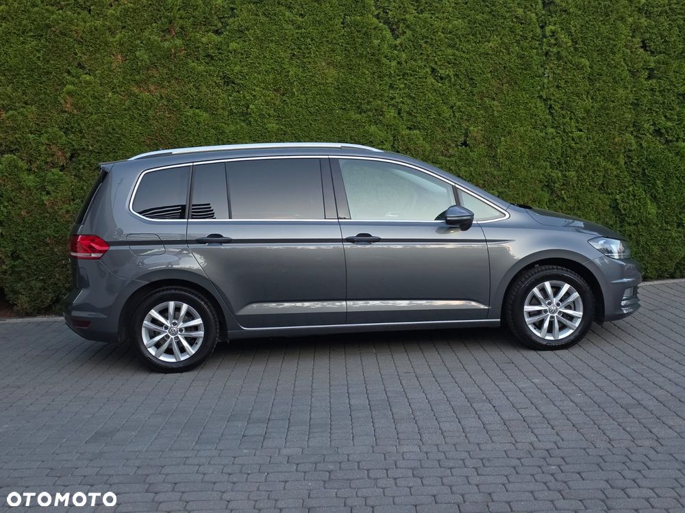 Volkswagen Touran - 39