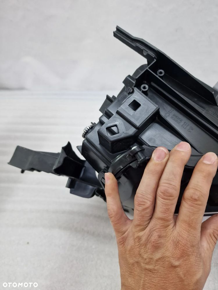 MITSUBISHI ECLIPSE CROSS LIFT 21- PRAWA LAMPA PRZEDNIA PRZÓD FULL LED , NR KOITO 100-67131 , NR AUKCJI LA724 - 9