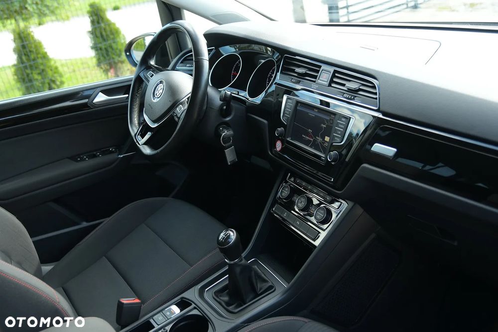 Volkswagen Touran 2.0 TDI BMT United - 17